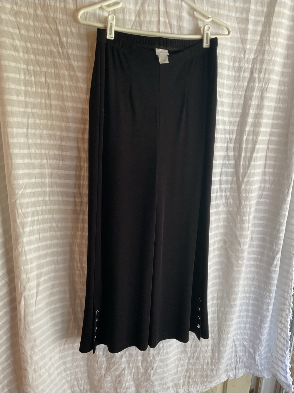 CHICO’S TRAVELERS Black Wide-Leg Women's Pants with Button Detail SZ.0